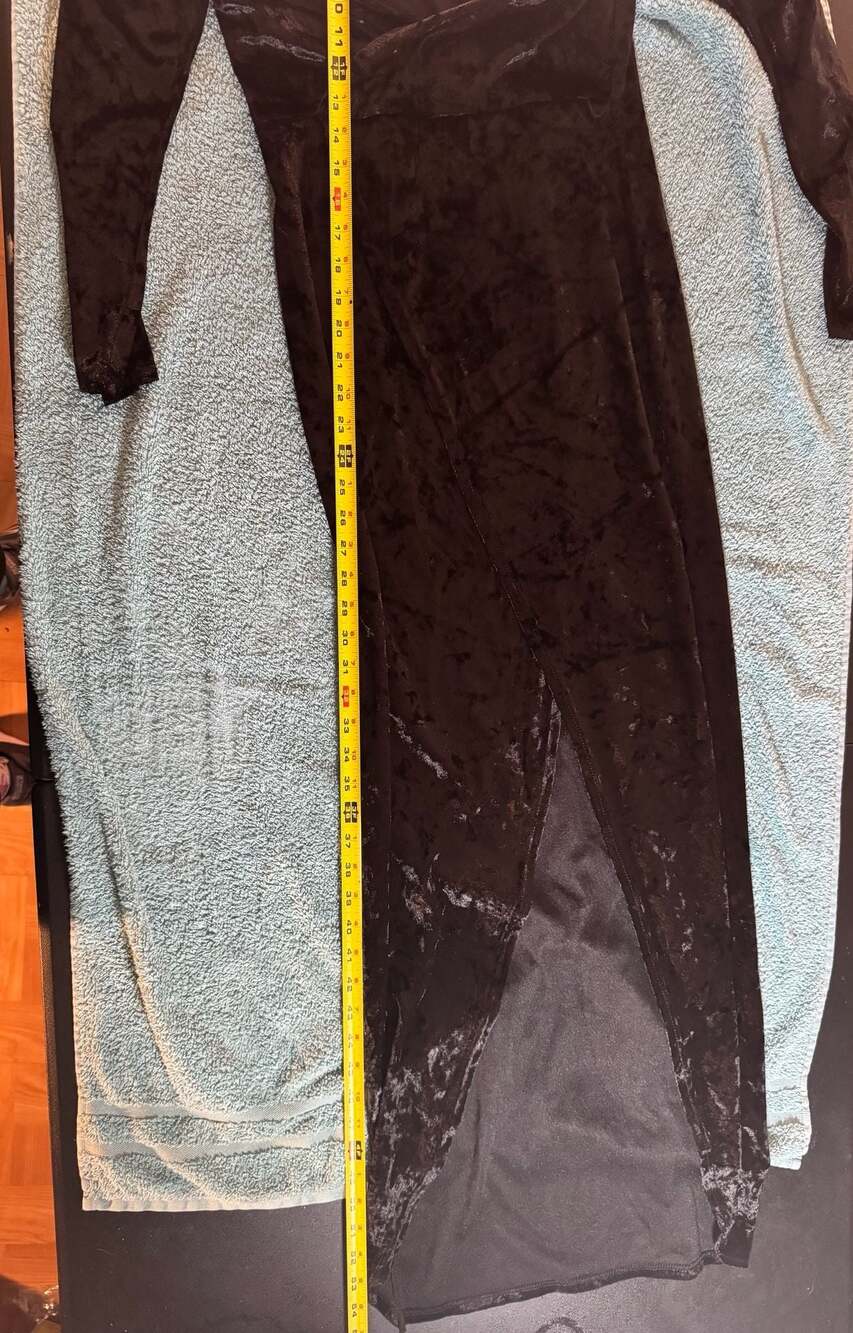 Black‎ Crushed Velvet Long Sleeve Maxi Dress
